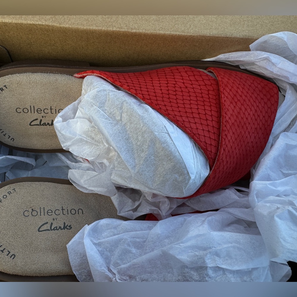 Clarks Women's Declan Ivy Sandal size 6